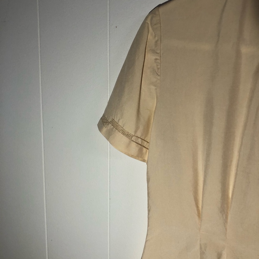 Vintage Cream Button Down Blouse with Mandarin Collar Size 6 (36) - Picture 7 of 7